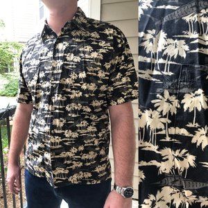 Vintage Hawaiian Shirt / Barracuda and Palm Tree